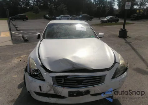 2010 Infiniti G37 z USA, uszkodzony, nr VIN JN1CV6FE2AM353874